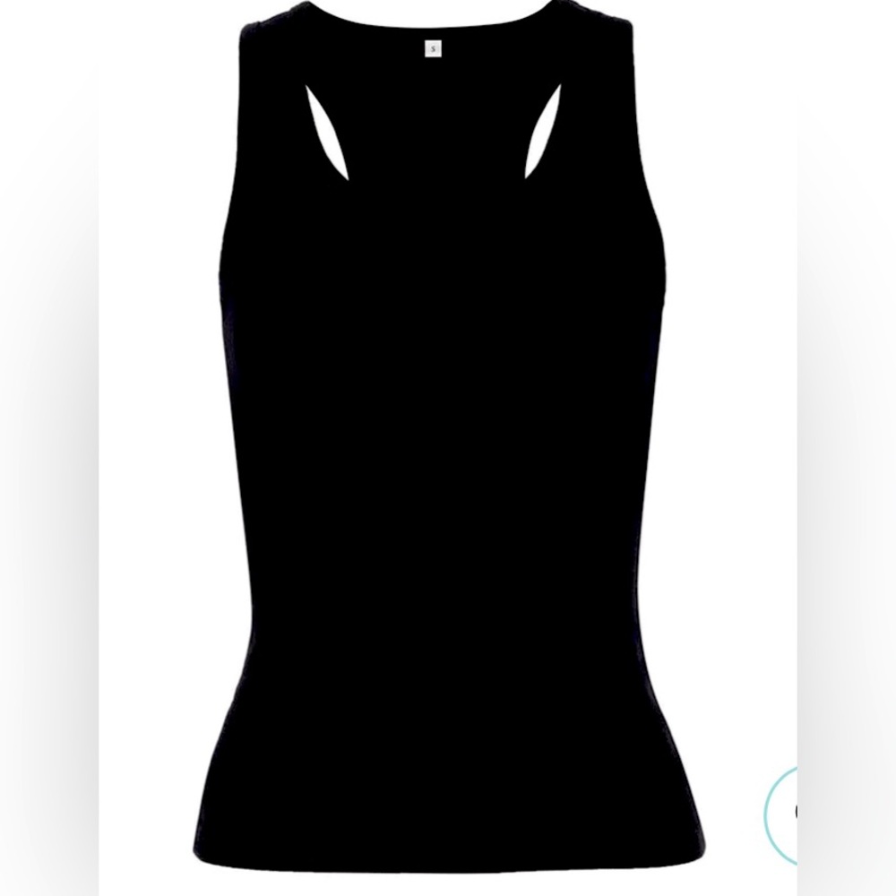 The Bra30 Hipster in Black is the Perfect Layering Tank. NWT. Size Medium.